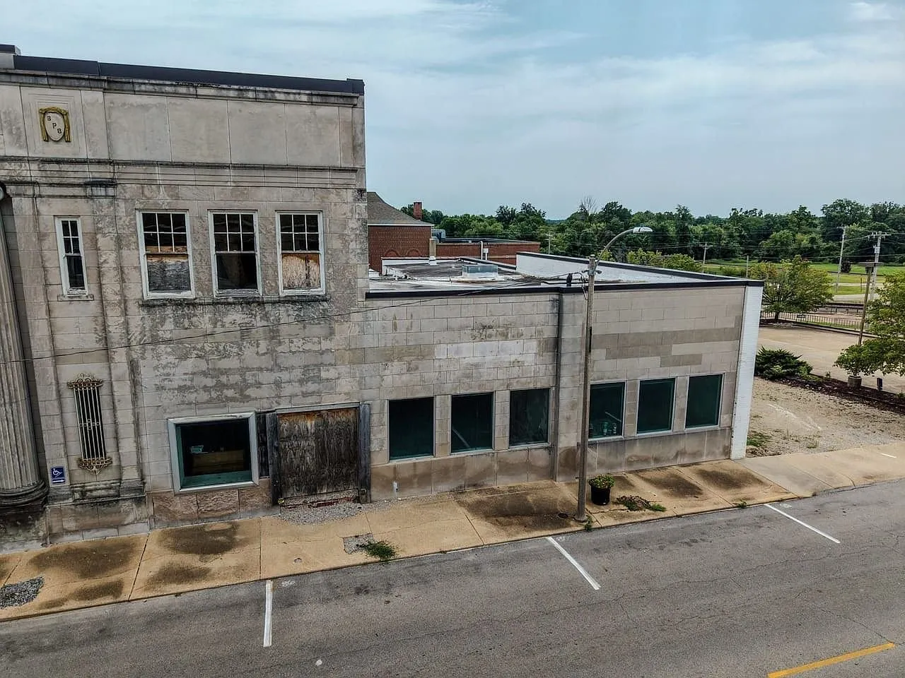 Aerial of the side elevation running back along Poplar Street