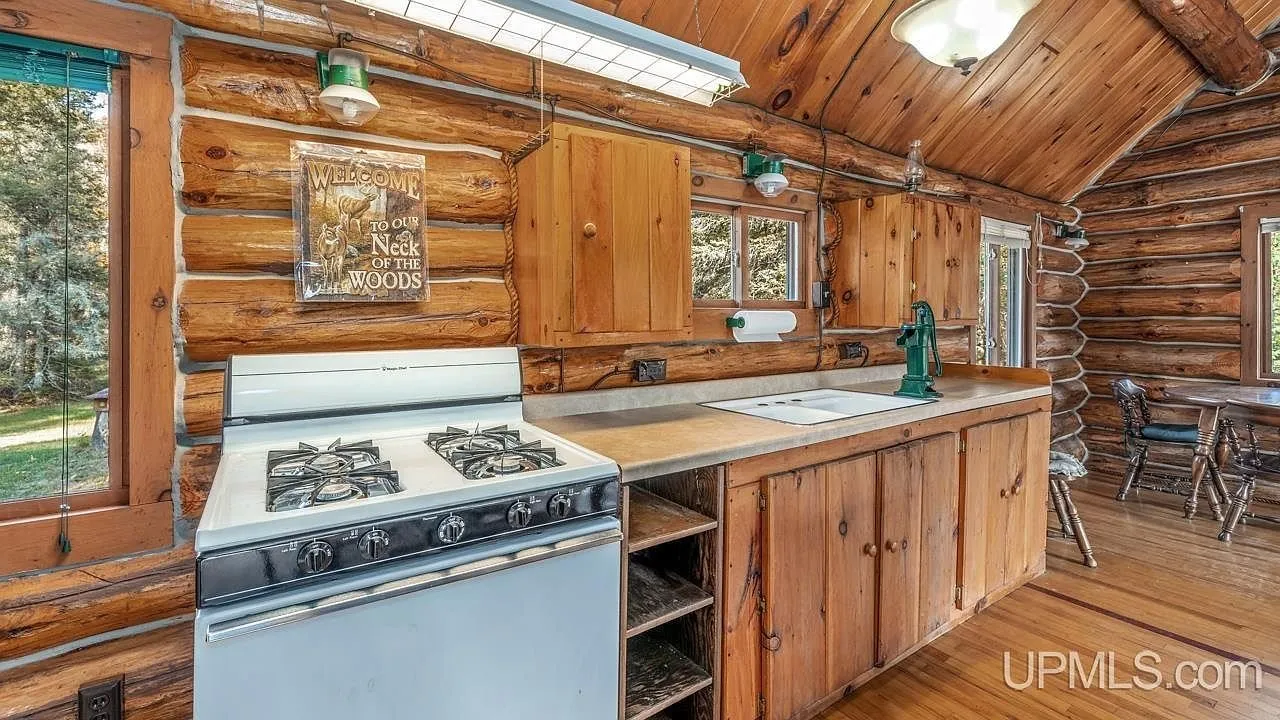 The range and counter space in the kitchen