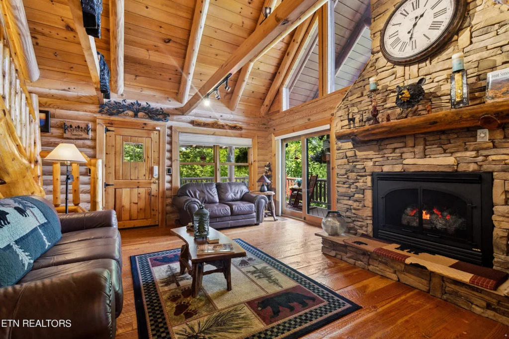 4534 Whetstone Rd, Sevierville, TN 37862
