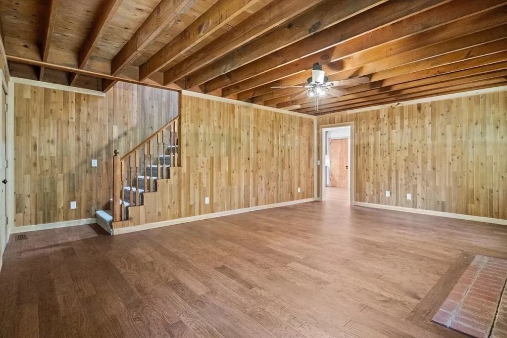 13041 Bakerville Rd, Waverly, TN 37185
