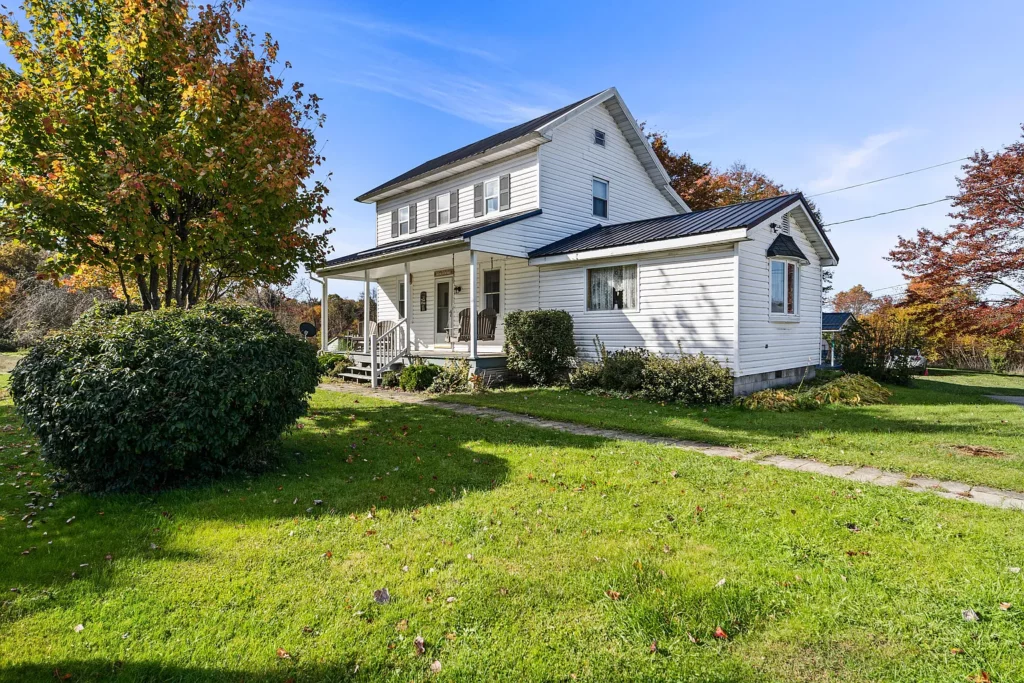 1527 Deer Run Rd, Mahaffey, PA 15757