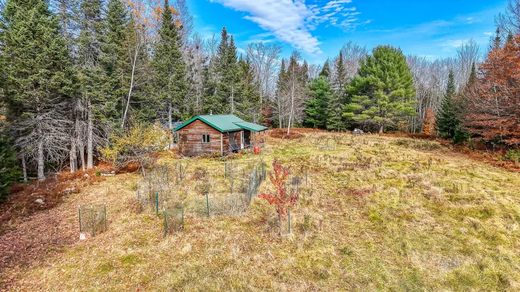 70 Morgan Rd, Burnham, ME 04922