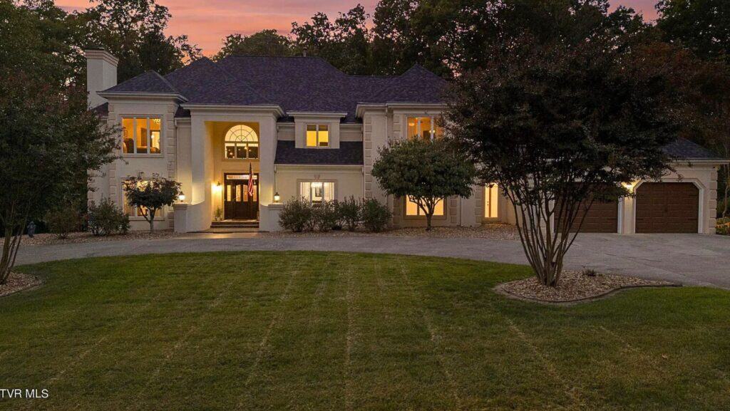 1108 Norfolk Pl, Kingsport, TN 37660