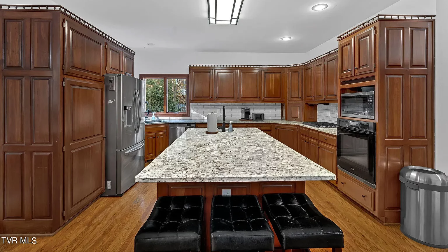 1108 Norfolk Pl, Kingsport, TN 37660