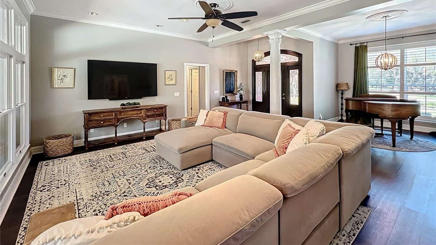 2756 Sequoyah Dr, Haines City, FL 33844 Listed by Rae Chidlow