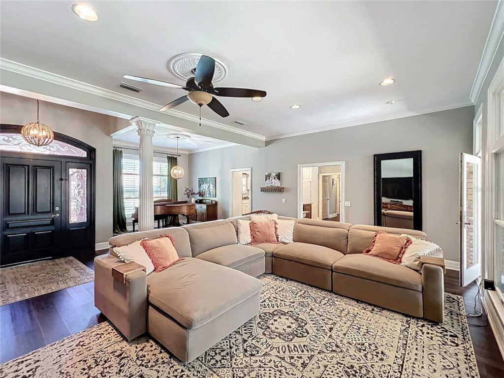2756 Sequoyah Dr, Haines City, FL 33844 Listed by Rae Chidlow