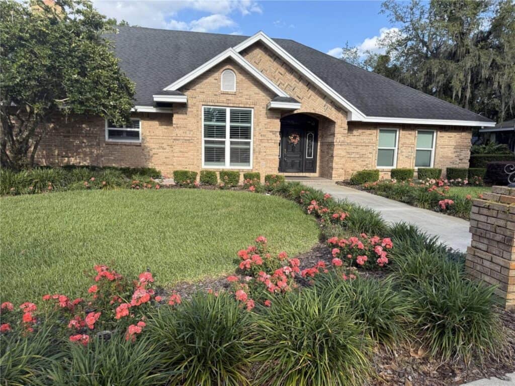 2756 Sequoyah Dr, Haines City, FL 33844 Listed by Rae Chidlow