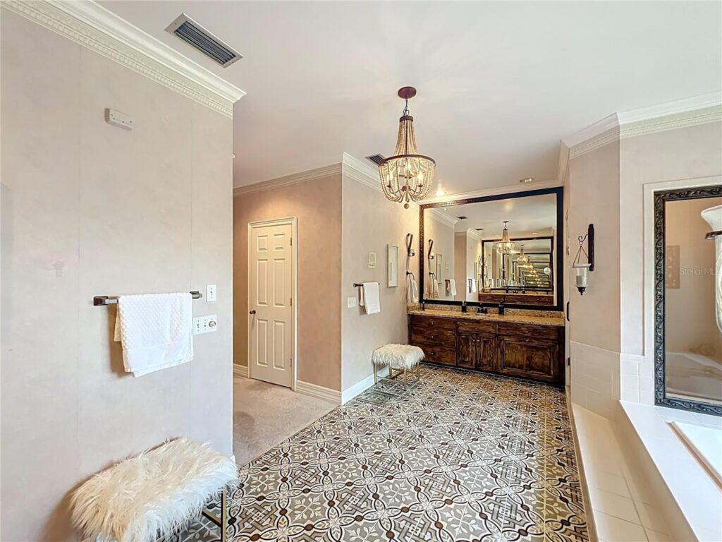 2756 Sequoyah Dr, Haines City, FL 33844 Listed by Rae Chidlow
