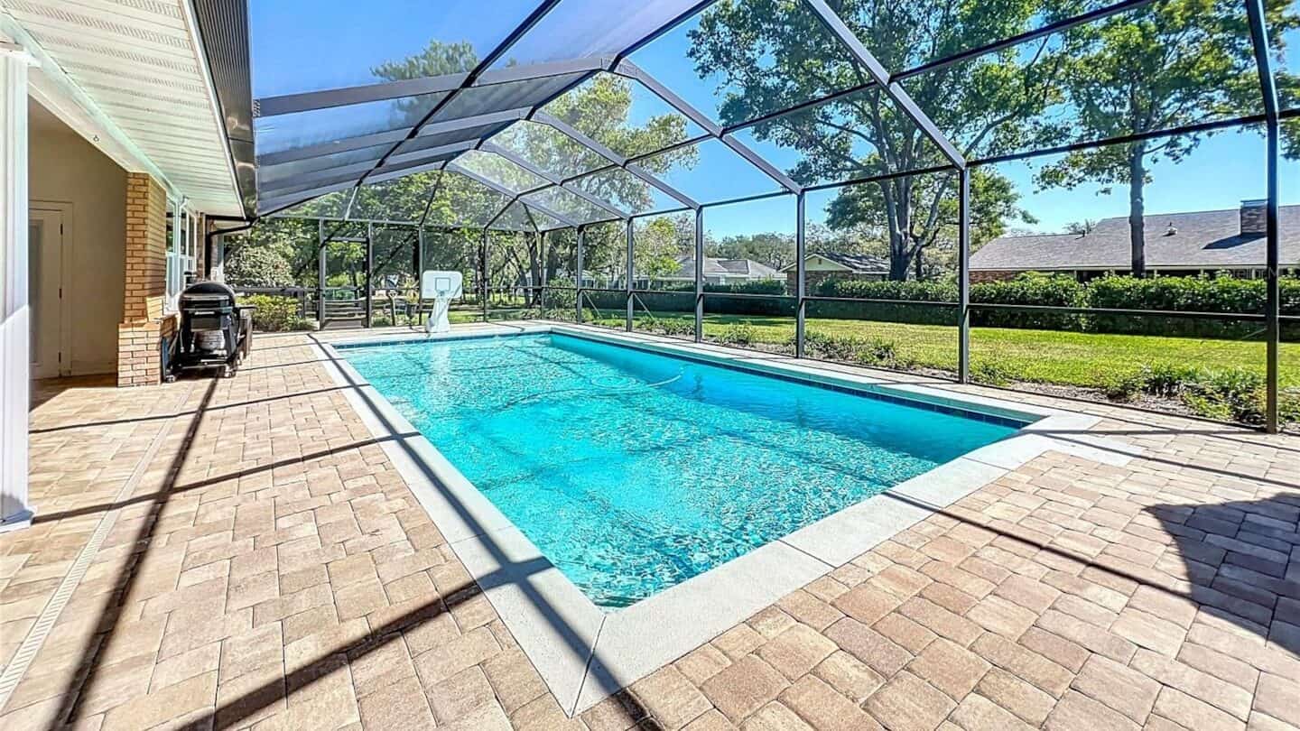 2756 Sequoyah Dr, Haines City, FL 33844 Listed by Rae Chidlow