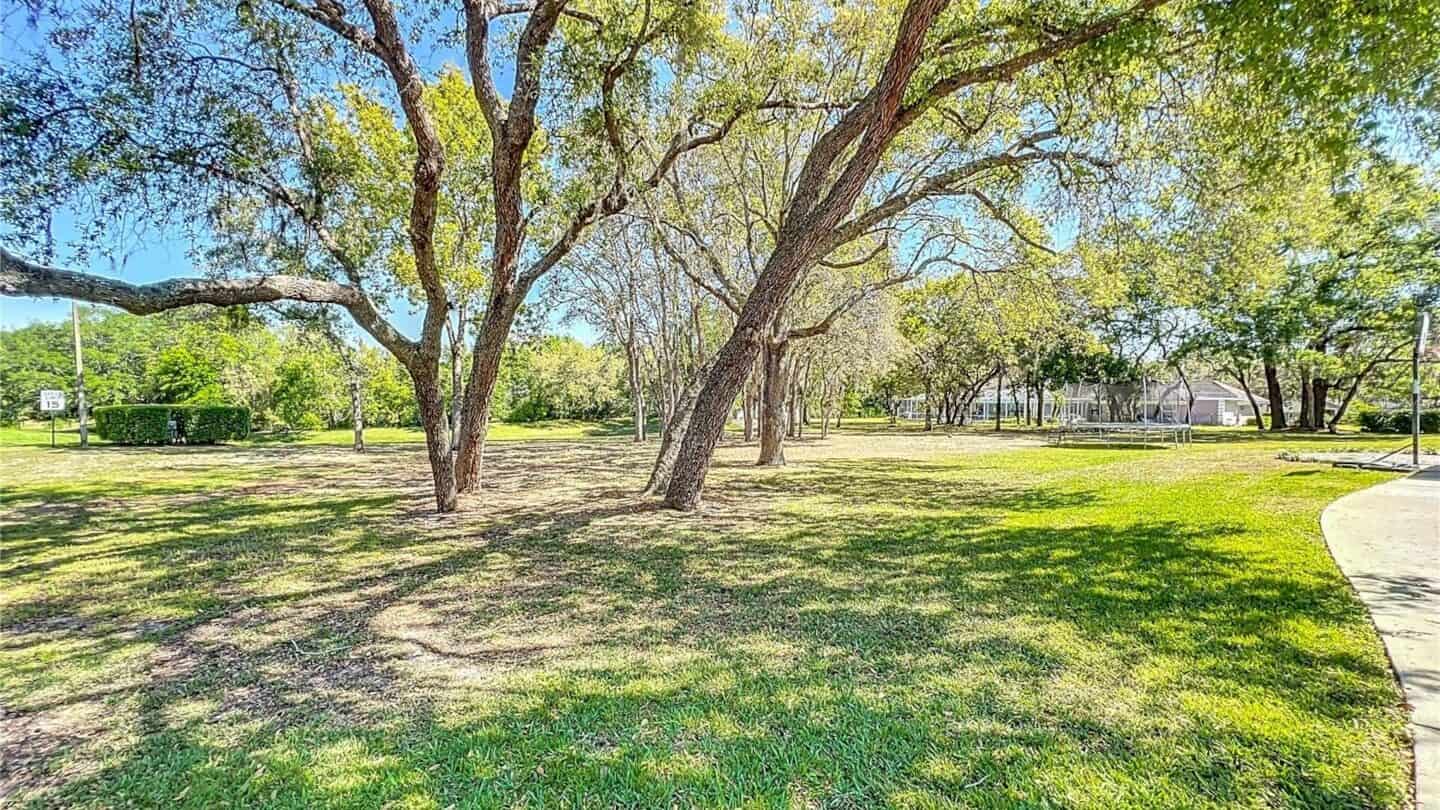 2756 Sequoyah Dr, Haines City, FL 33844 Listed by Rae Chidlow