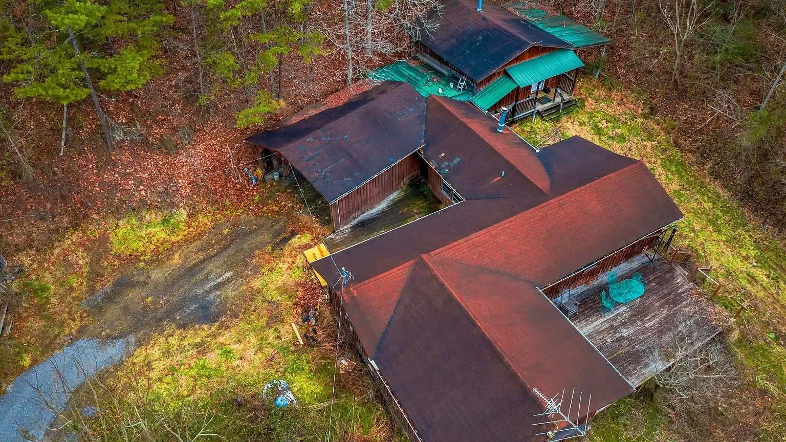 Log Cabin for Sale in Cosby Tennessee on 50 Acres with Pond, Cabins, and Mountain Views 3099 Mica Way, Cosby, TN 37722 Scottie Hooper realtor Cosby Tennessee