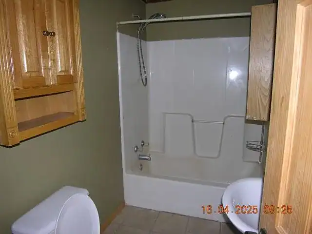 Rustic Craftsman Home on 4 Acres For Sale in Fort Gay, WV – 422 Short Cut Branch Rd, Fort Gay, WV 25514 Preston Cole 304-736-1200, Property Professionals