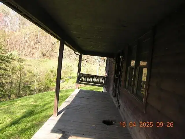Rustic Craftsman Home on 4 Acres For Sale in Fort Gay, WV – 422 Short Cut Branch Rd, Fort Gay, WV 25514 Preston Cole 304-736-1200, Property Professionals
