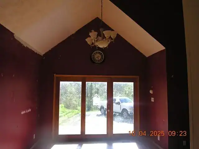 Rustic Craftsman Home on 4 Acres For Sale in Fort Gay, WV – 422 Short Cut Branch Rd, Fort Gay, WV 25514 Preston Cole 304-736-1200, Property Professionals