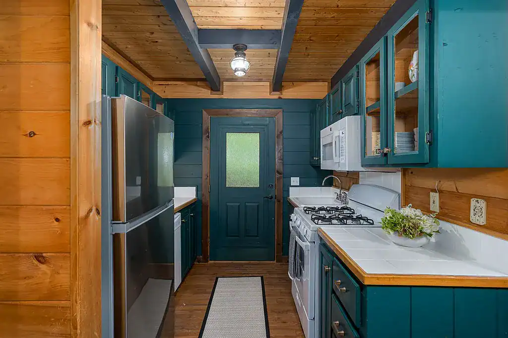 Log Cabin For Sale Georgia 121 Farmstead Rd, Ellijay, GA 30540 Tracy Krohn 404-217-5908, Keller Williams Elevate