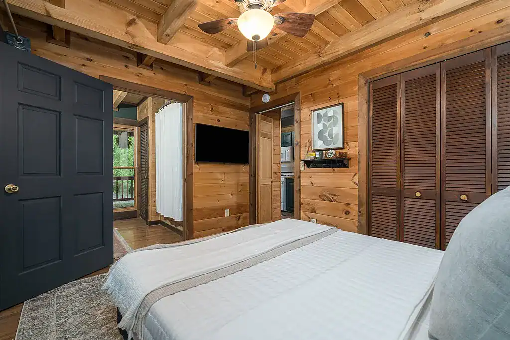 Log Cabin For Sale Georgia 121 Farmstead Rd, Ellijay, GA 30540 Tracy Krohn 404-217-5908, Keller Williams Elevate