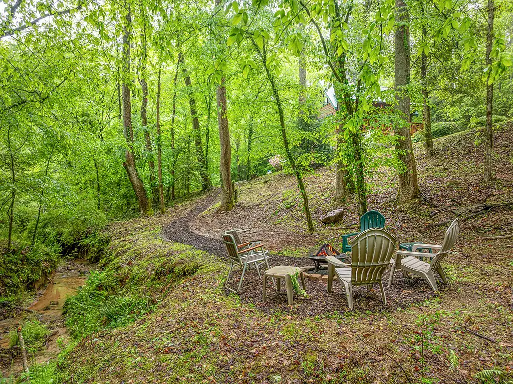 Log Cabin For Sale Georgia 121 Farmstead Rd, Ellijay, GA 30540 Tracy Krohn 404-217-5908, Keller Williams Elevate