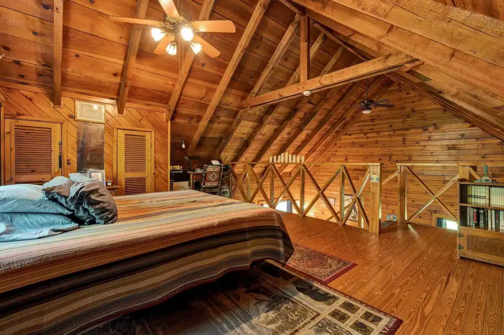 Log Cabin For Sale in Tennessee -147 Blalock Dr, Turtletown, TN 37391