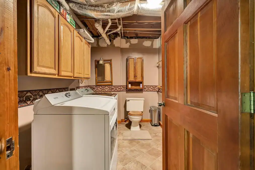 Log Cabin For Sale in Tennessee -147 Blalock Dr, Turtletown, TN 37391