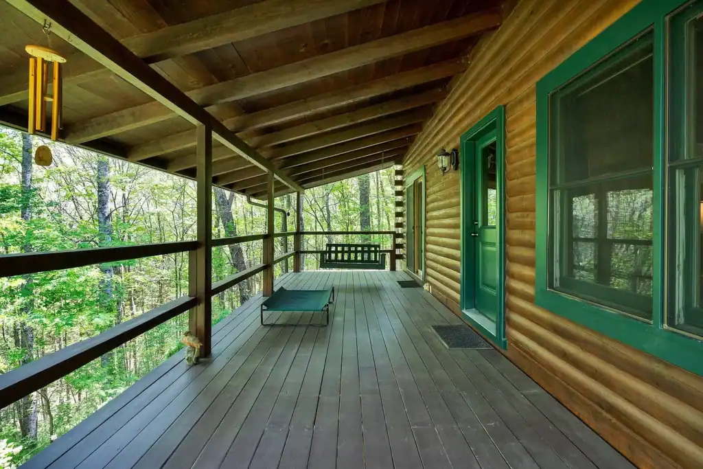 Log Cabin For Sale in Tennessee -147 Blalock Dr, Turtletown, TN 37391