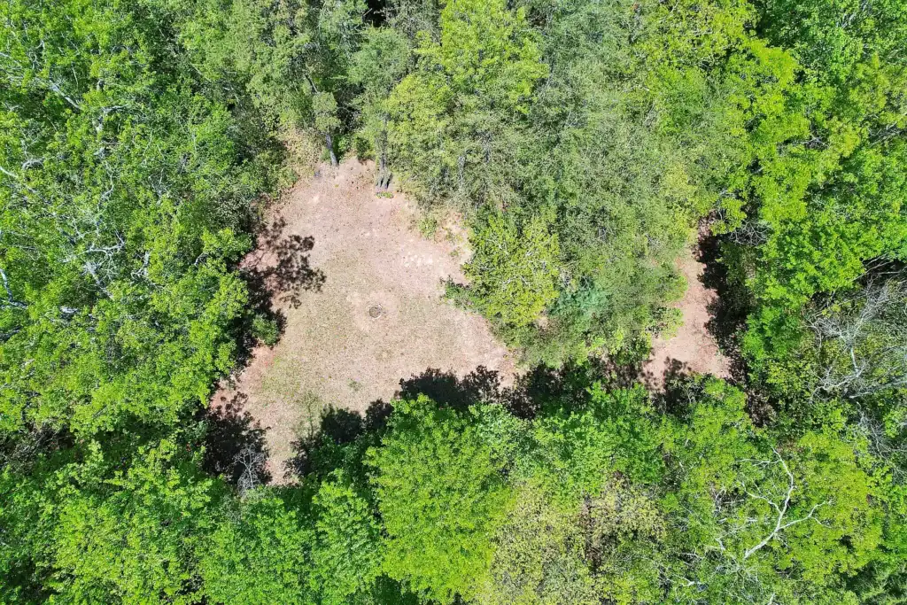 Log Cabin For Sale in Tennessee -147 Blalock Dr, Turtletown, TN 37391