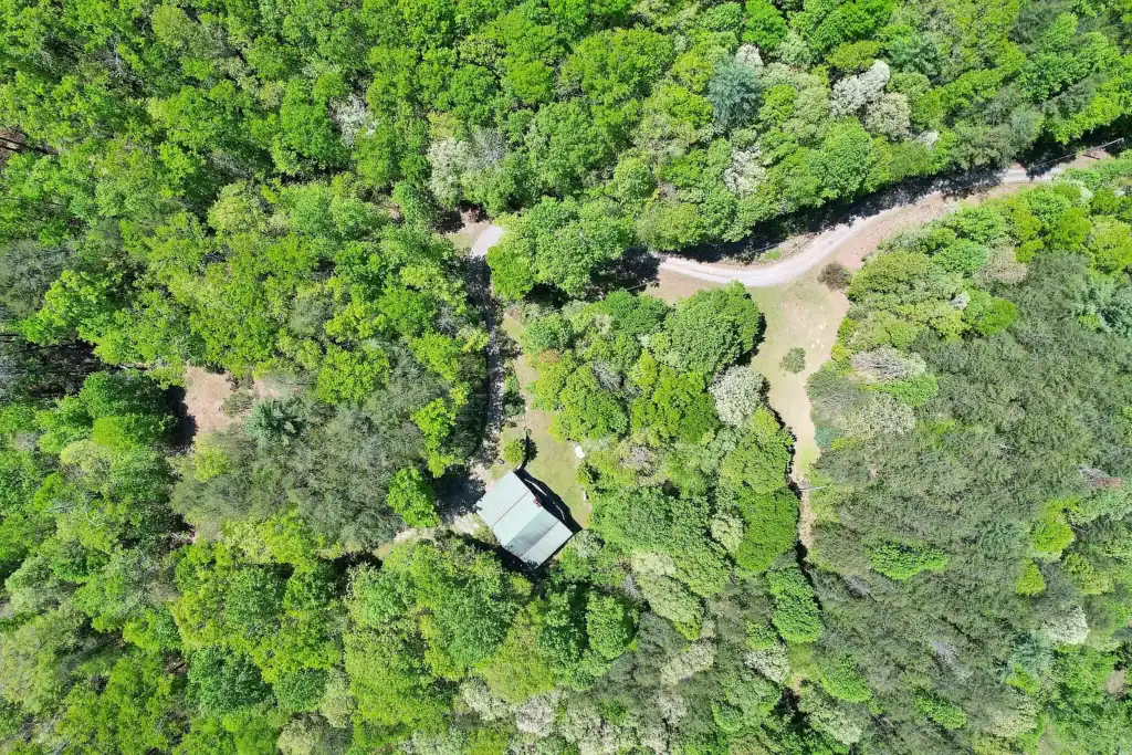 Log Cabin For Sale in Tennessee -147 Blalock Dr, Turtletown, TN 37391