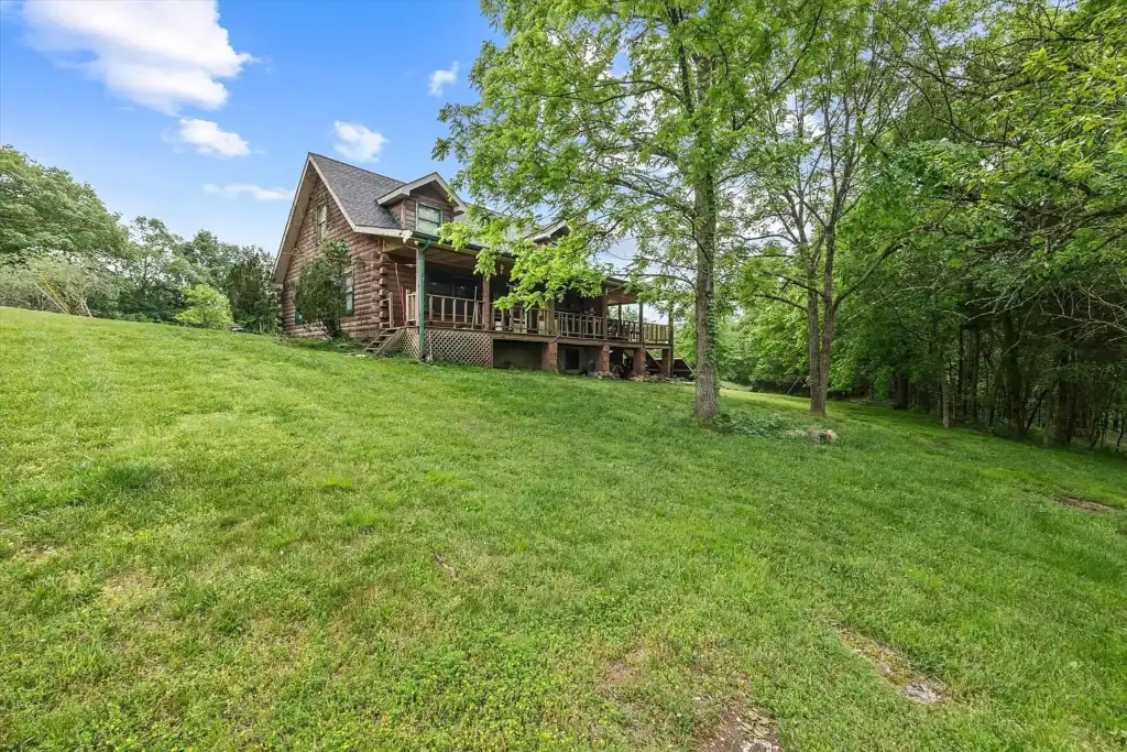 Log Cabin For Sale in Tennessee with Land 193 Horseshoe Bend Ln, Elmwood, TN 38560