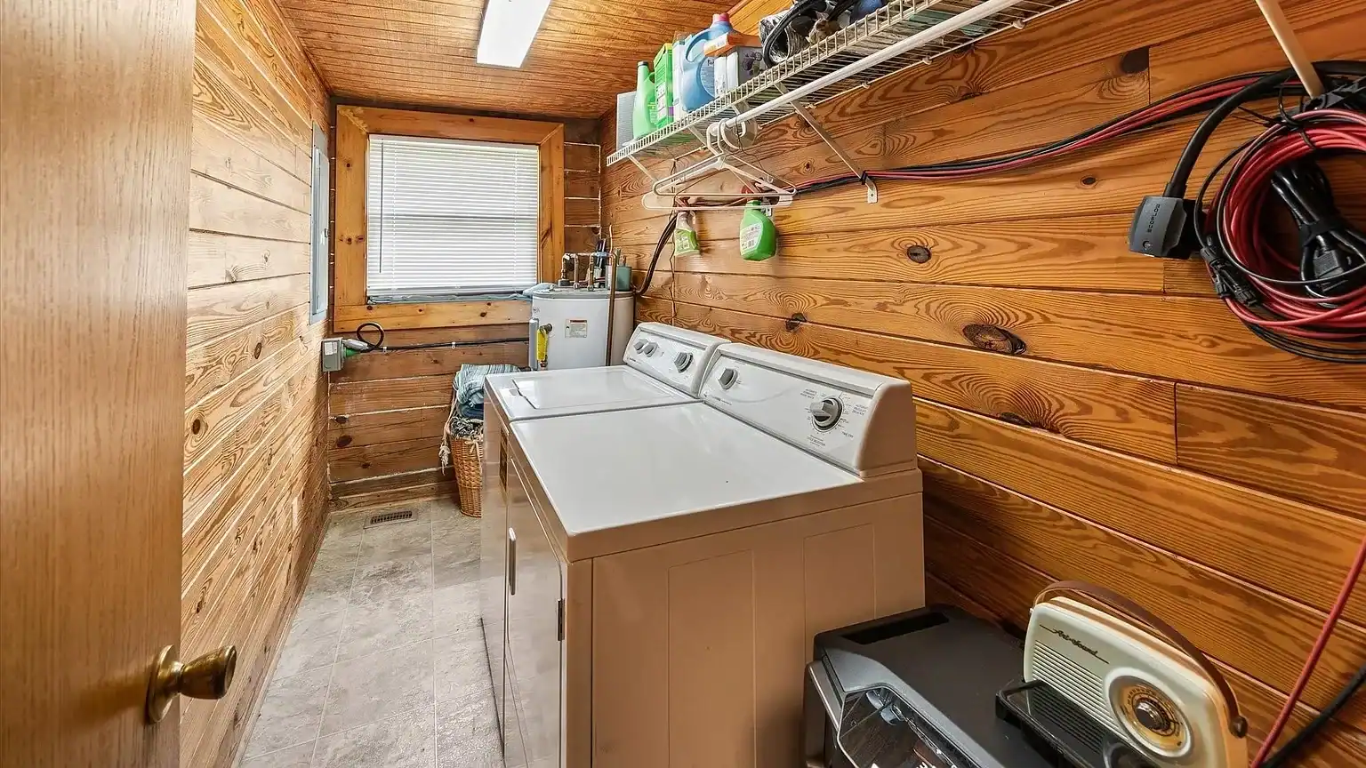 Log Cabin For Sale in Tennessee with Land 193 Horseshoe Bend Ln, Elmwood, TN 38560