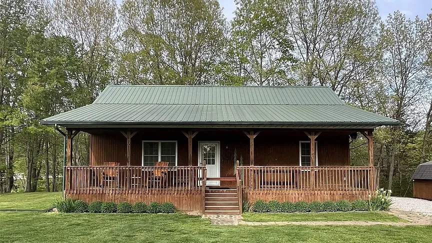 Log cabin for sale in Illinois 15033 Ray Rd, Rushville, IL 62681