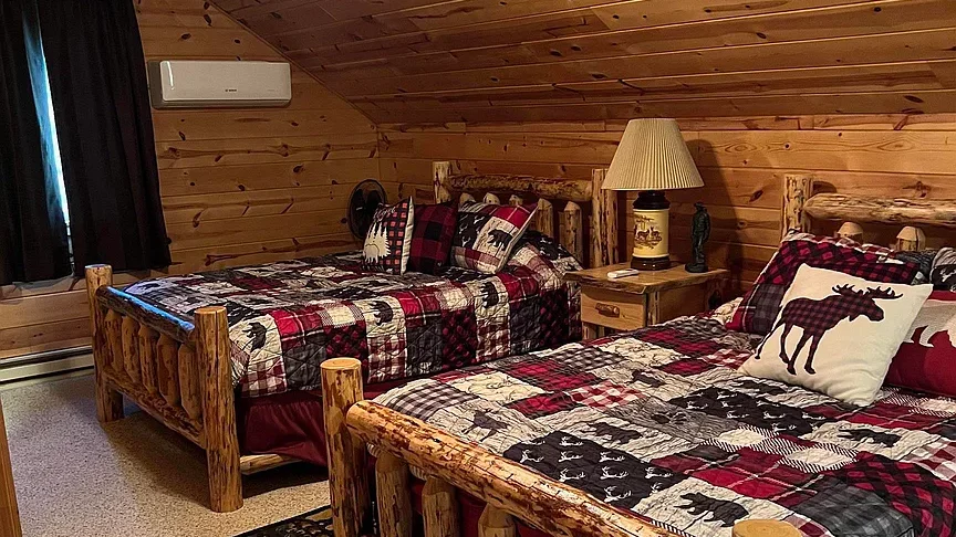 Log cabin for sale in Illinois 15033 Ray Rd, Rushville, IL 62681