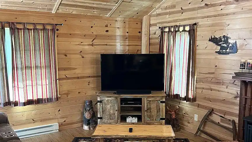 Log cabin for sale in Illinois 15033 Ray Rd, Rushville, IL 62681