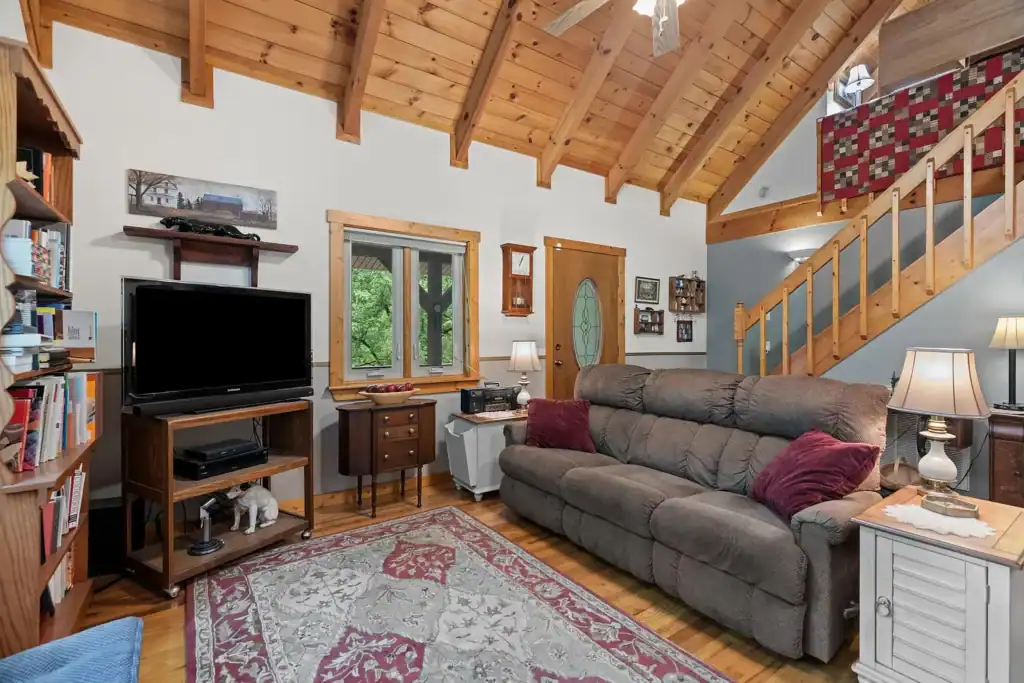 Timber Frame cabin for sale by the creek on 20 acres in Sneedville Tennessee 477 Stoney Fork Rd, Sneedville, TN 37869 Jessee Cook Your Local East Tennessee realtor