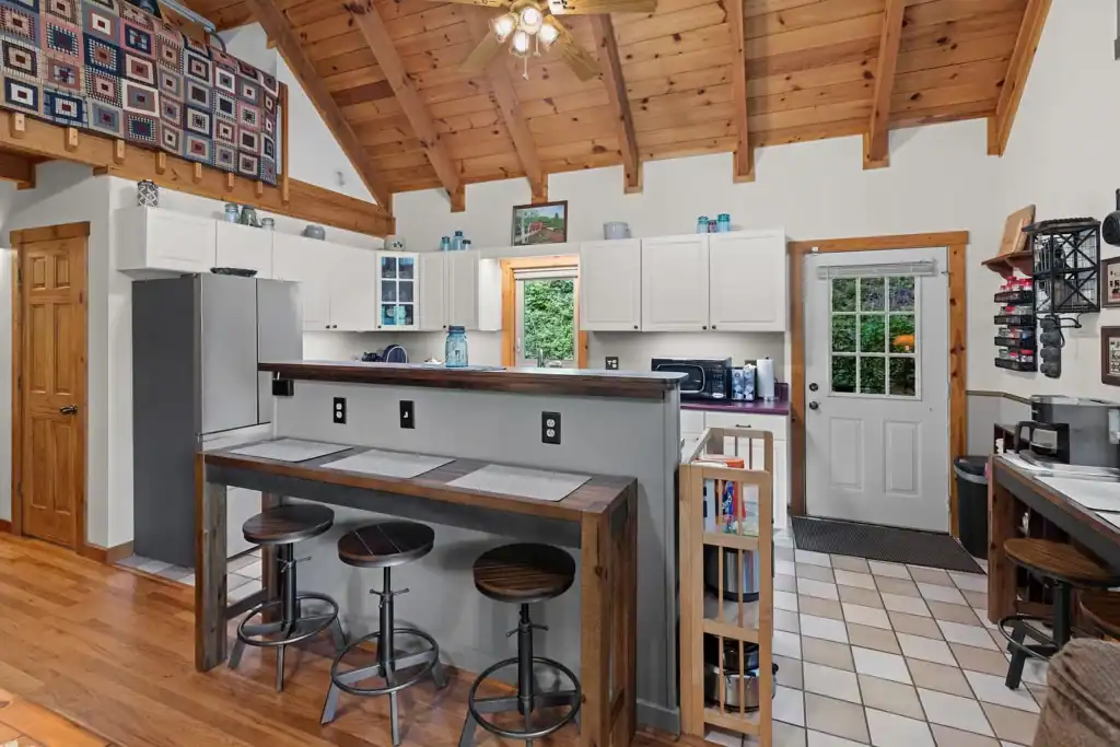 Timber Frame cabin for sale by the creek on 20 acres in Sneedville Tennessee 477 Stoney Fork Rd, Sneedville, TN 37869 Jessee Cook Your Local East Tennessee realtor