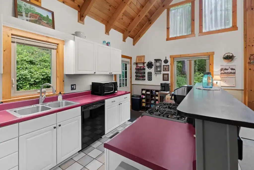 Timber Frame cabin for sale by the creek on 20 acres in Sneedville Tennessee 477 Stoney Fork Rd, Sneedville, TN 37869 Jessee Cook Your Local East Tennessee realtor