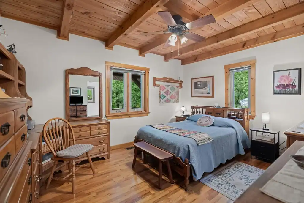 Timber Frame cabin for sale by the creek on 20 acres in Sneedville Tennessee 477 Stoney Fork Rd, Sneedville, TN 37869 Jessee Cook Your Local East Tennessee realtor