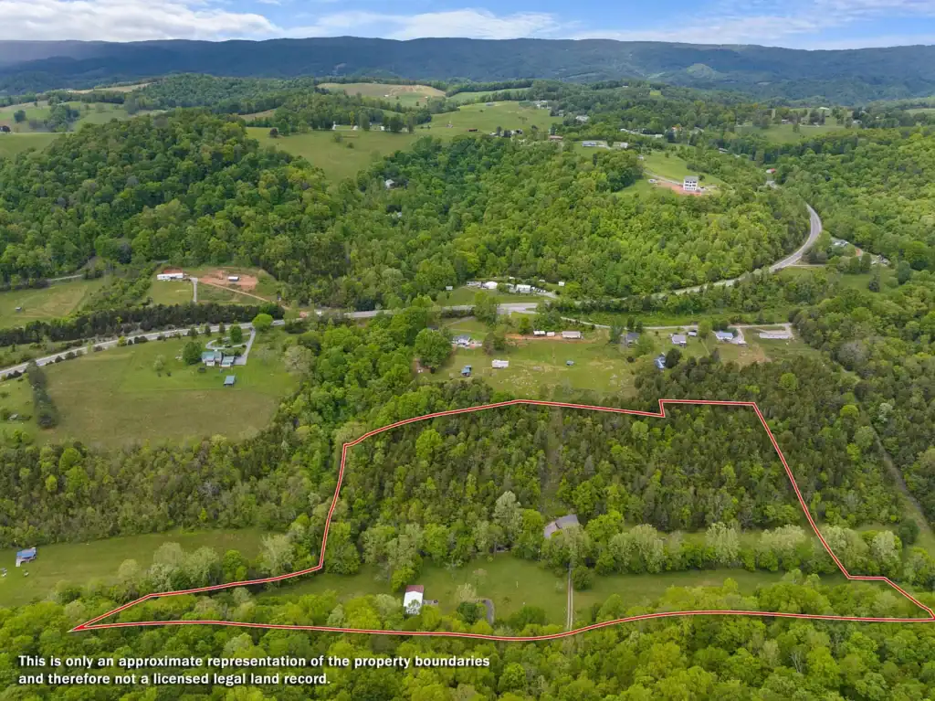 Timber Frame cabin for sale by the creek on 20 acres in Sneedville Tennessee 477 Stoney Fork Rd, Sneedville, TN 37869 Jessee Cook Your Local East Tennessee realtor