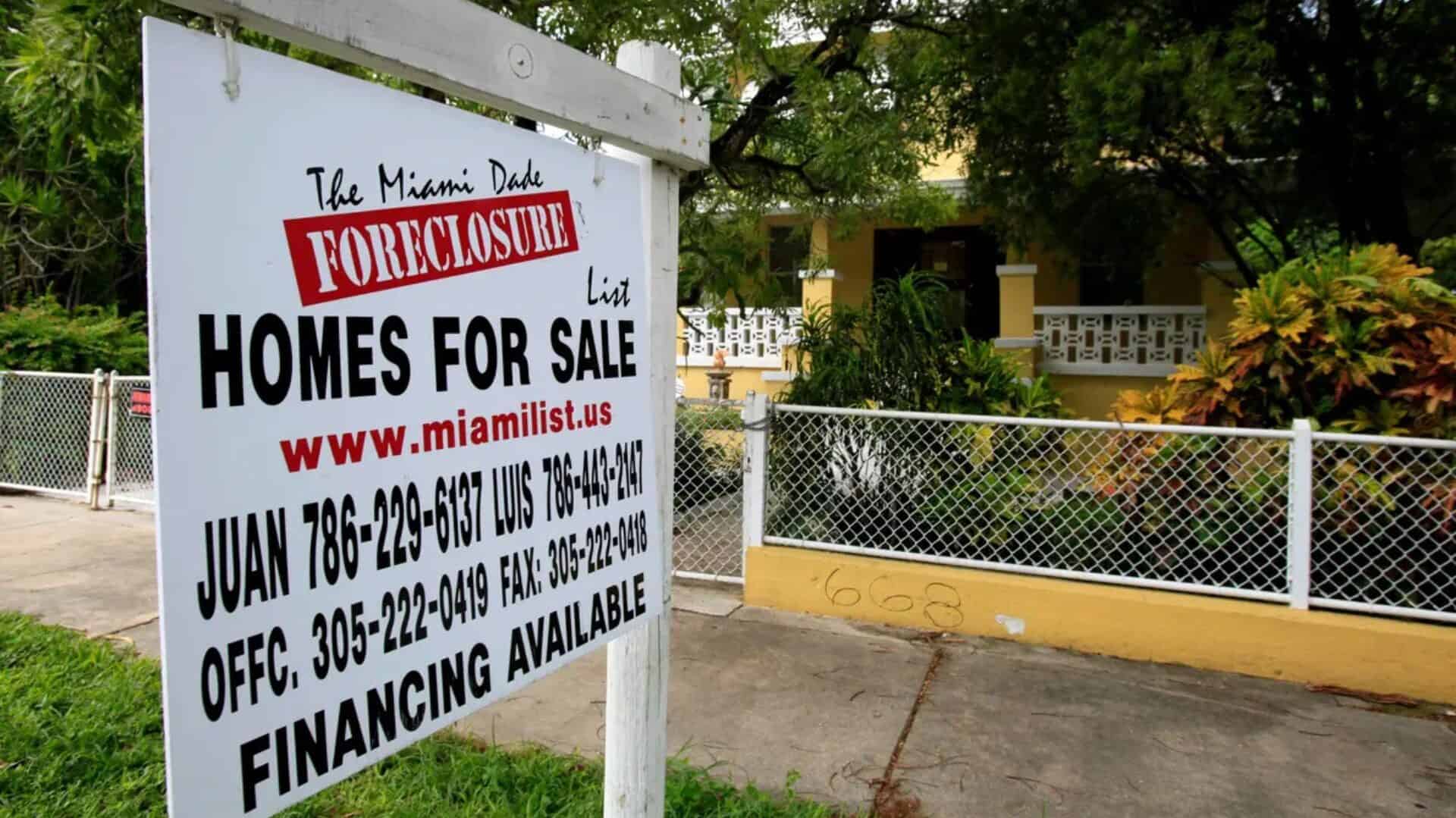 Where to Find Foreclosures Near You Section Screenshot of Foreclosure.com search page